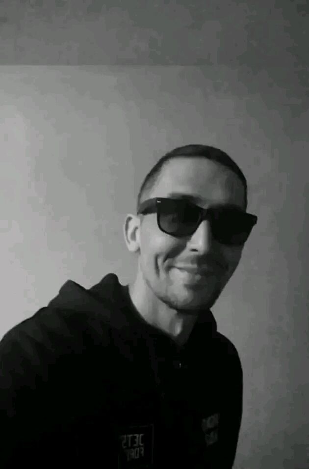  41024591  , 40 ,    