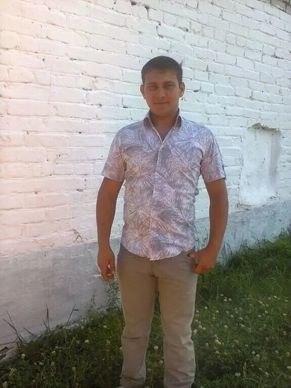  47719221  Alexander, 30 ,    