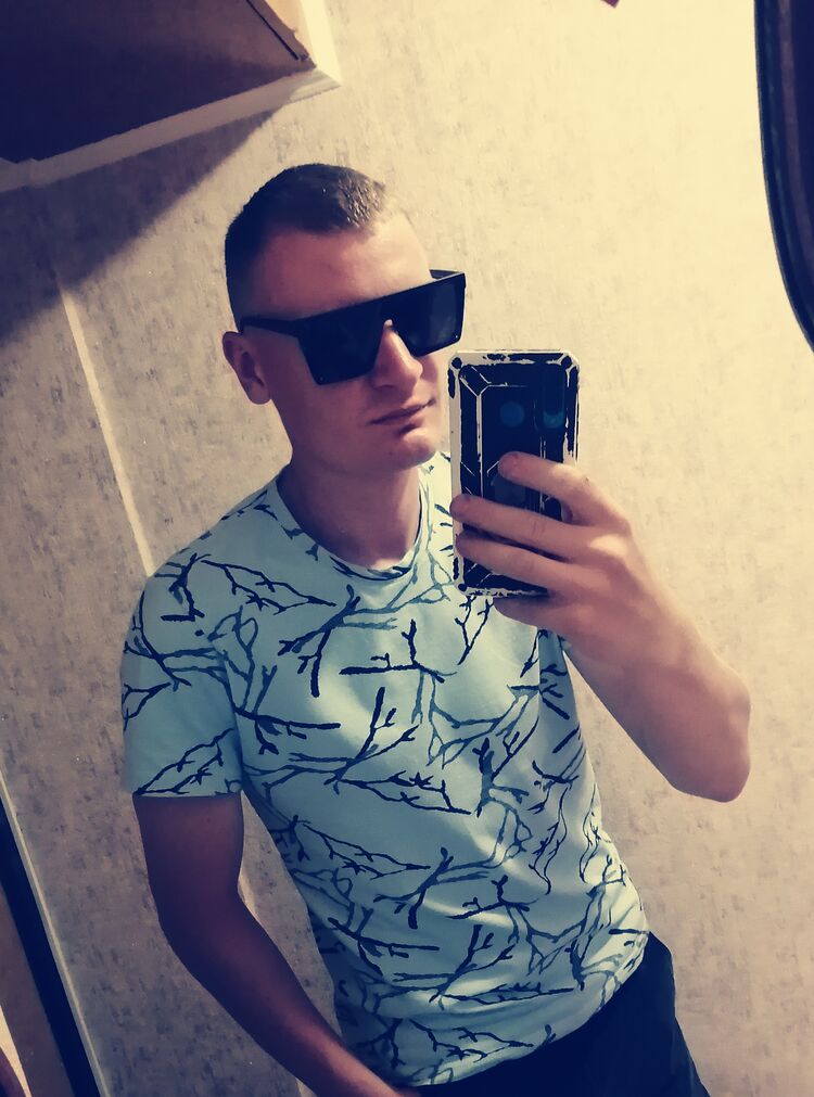  36973121  Andrey, 27 ,    