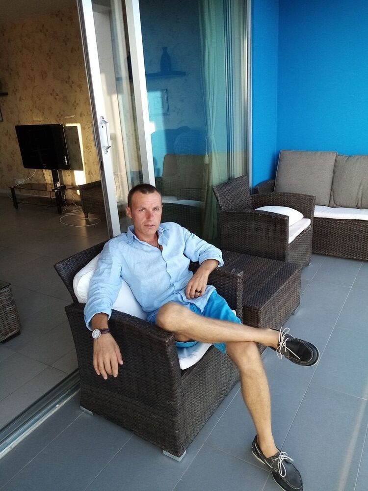  17751561  David, 41 ,    Limassol