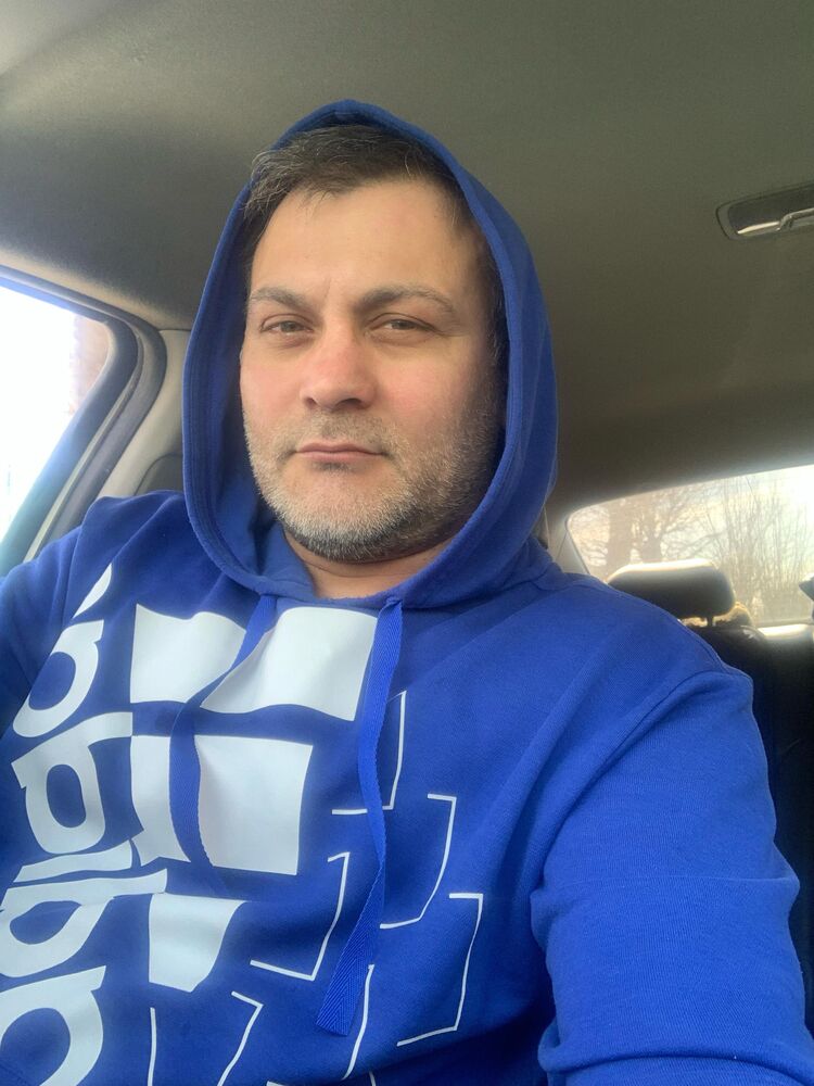  51485431  Memfis, 40 ,    
