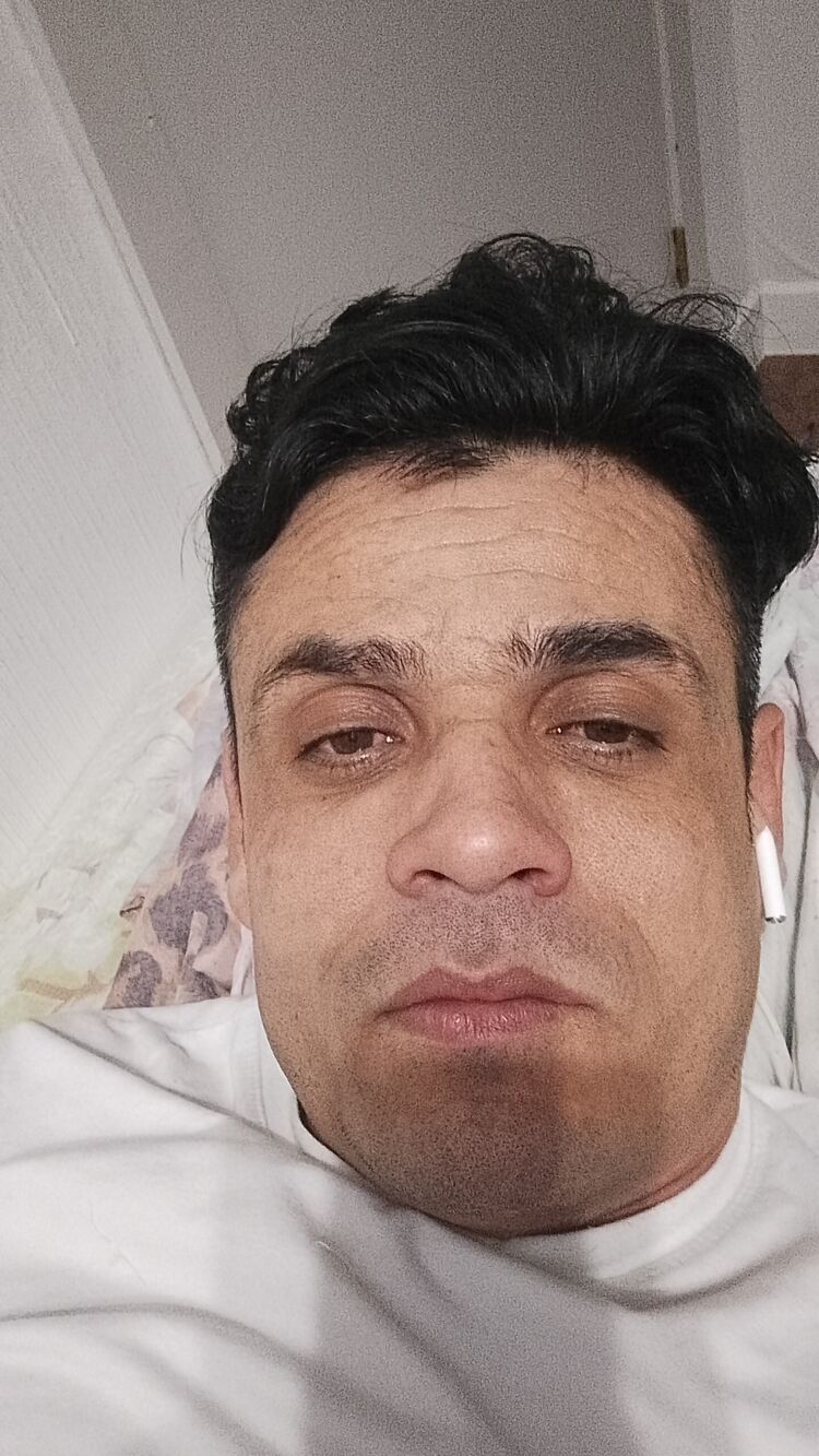  54803871  Lasaro santo, 39 ,    