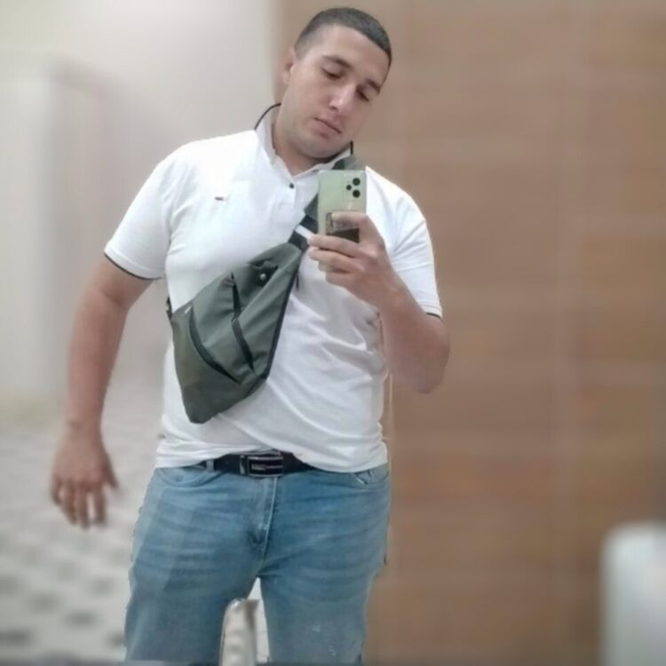  45045631  Ruslan, 40 ,    