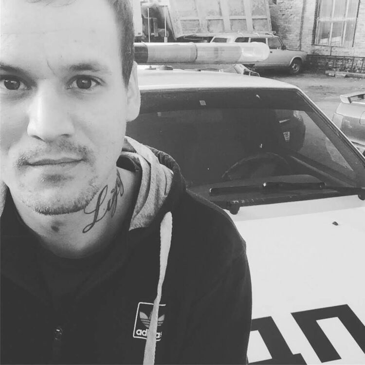  43345811  Artem, 35 ,    