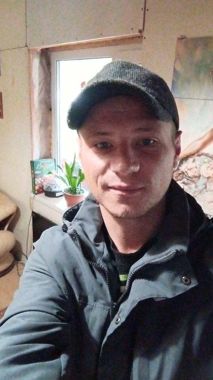  ,   Sergey, 37 ,   c 