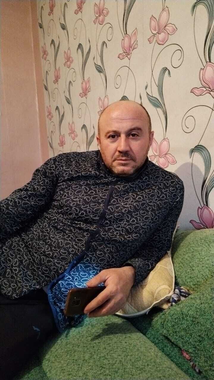  26356321  Vuqar, 48 ,    