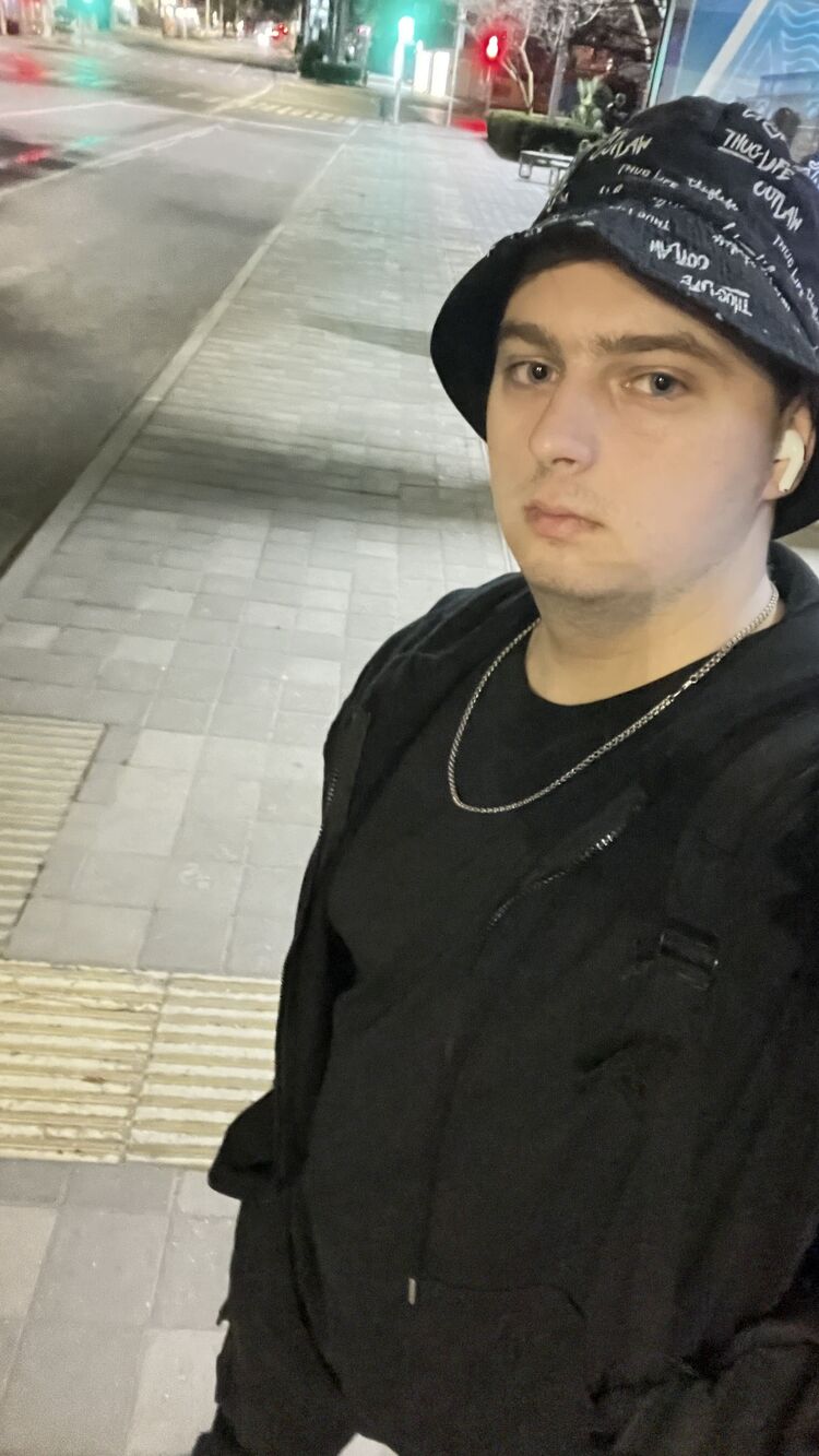 42493871  , 19 ,    