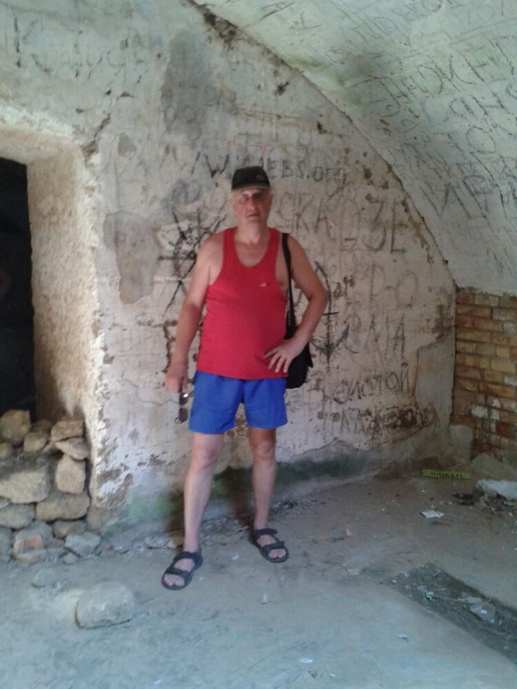  54003711  Aleksandr, 65 ,    