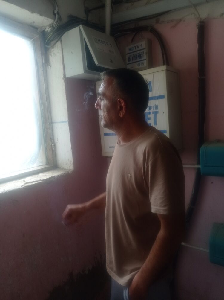 30629951  Afqan, 55 ,     
