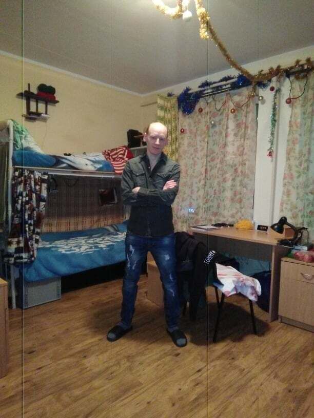  43229981  Aleksandr, 44 ,    