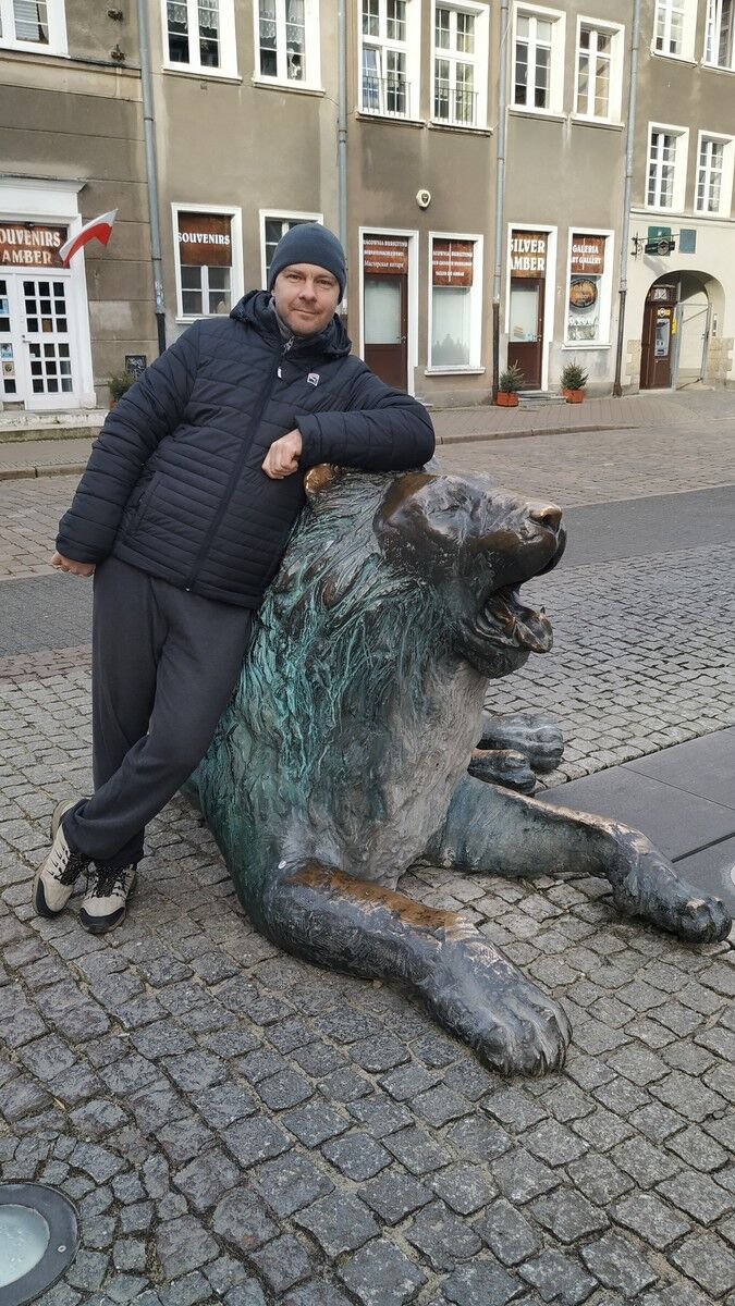  19158421  Igor, 47 ,    