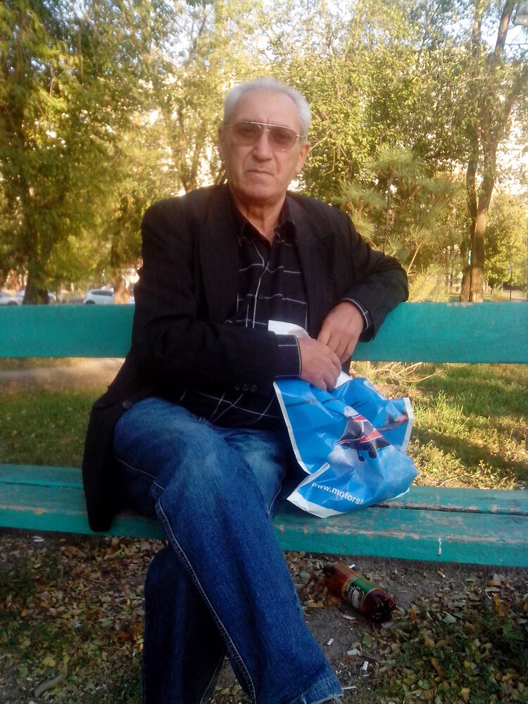  5217771  Vladimir, 69 ,    