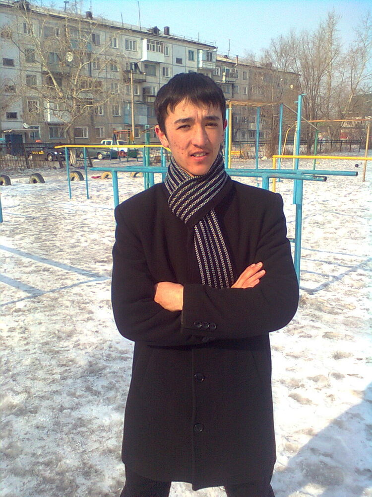  ,   Bek, 32 ,   
