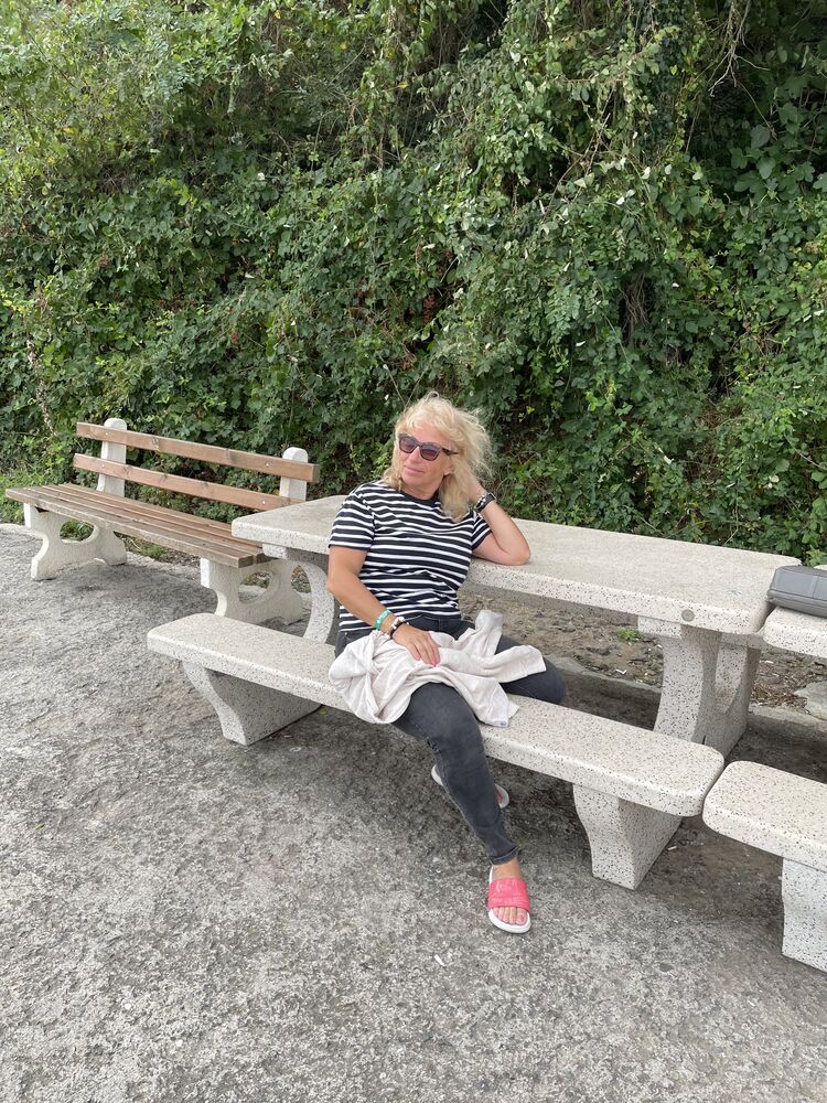  41607931  Irina, 63 ,    Praha