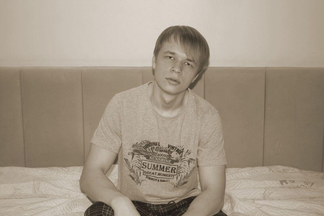  ,   Alexander, 19 ,   ,   