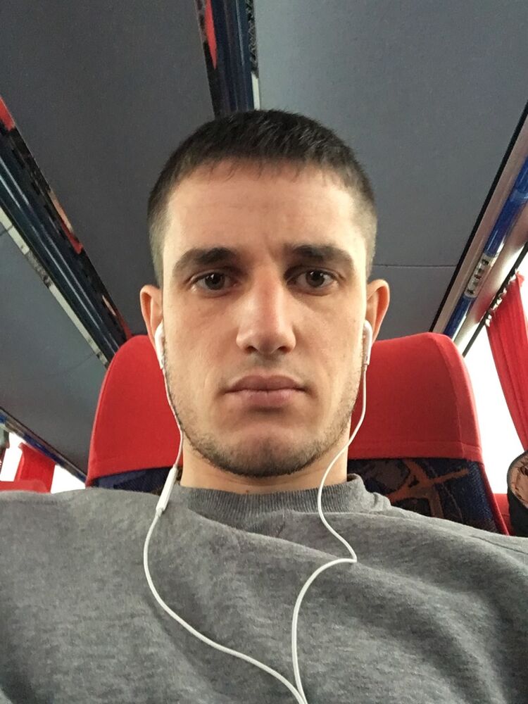  -,   Vasyl, 33 ,   ,   , c 