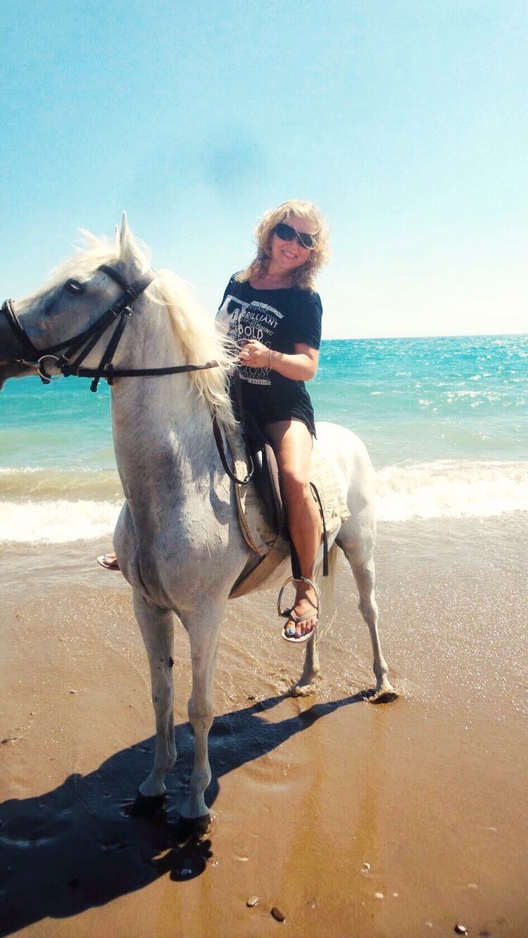  ,   Milana, 51 ,   ,   