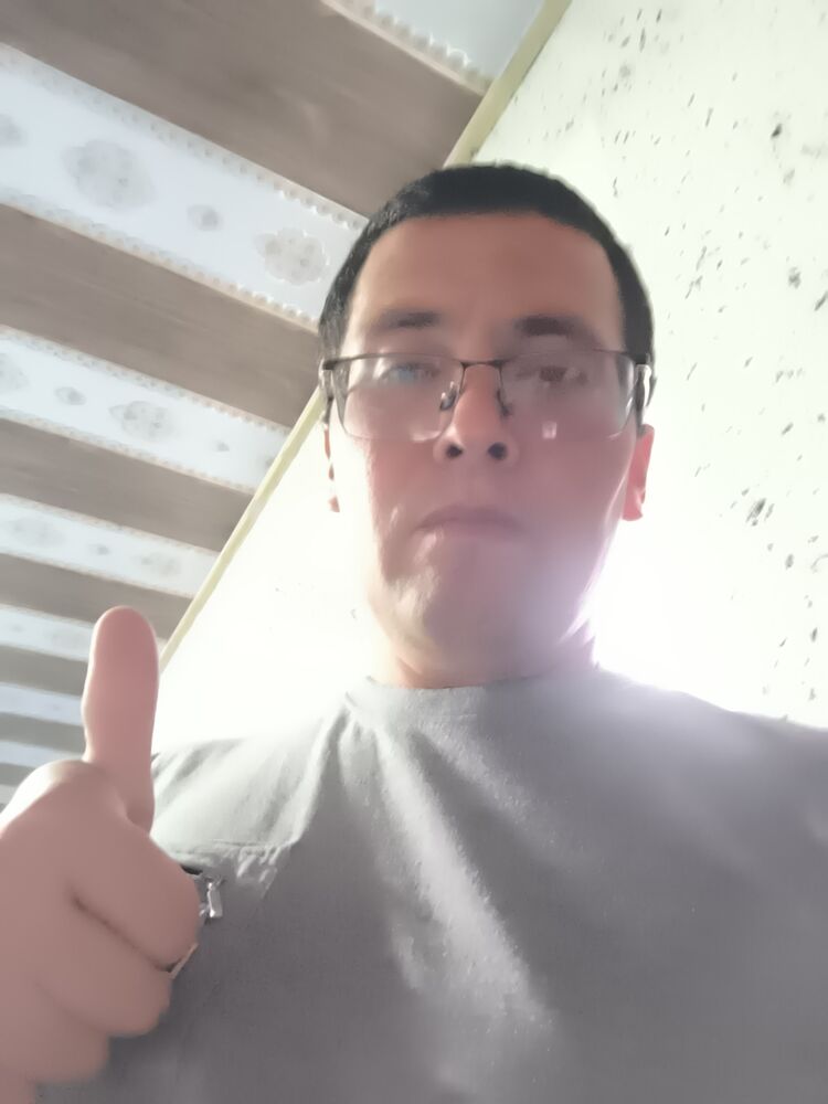  53702421  Jonibek, 35 ,    