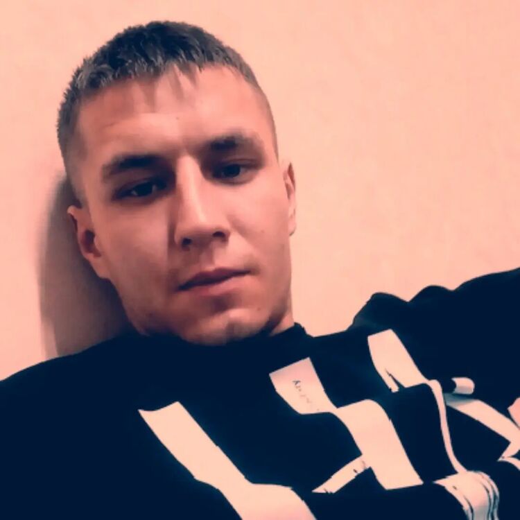  43601951  Anton, 25 ,    