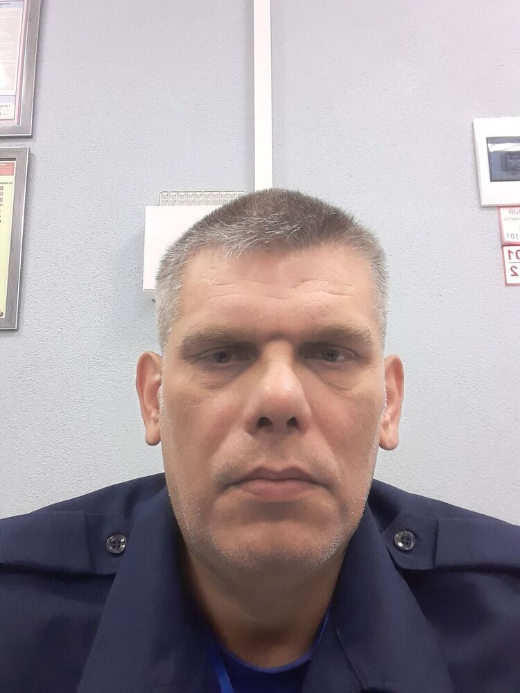  38063801  , 49 ,    