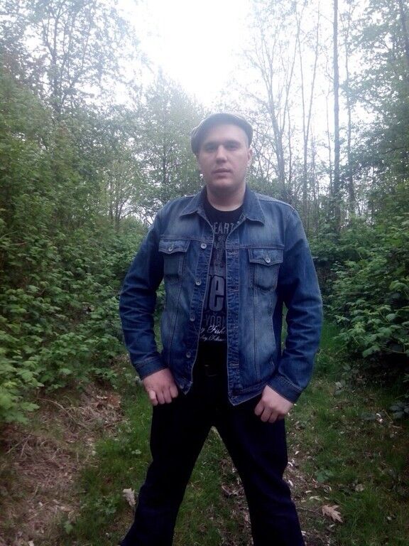  Bochum,   , 37 ,   ,   , c , 