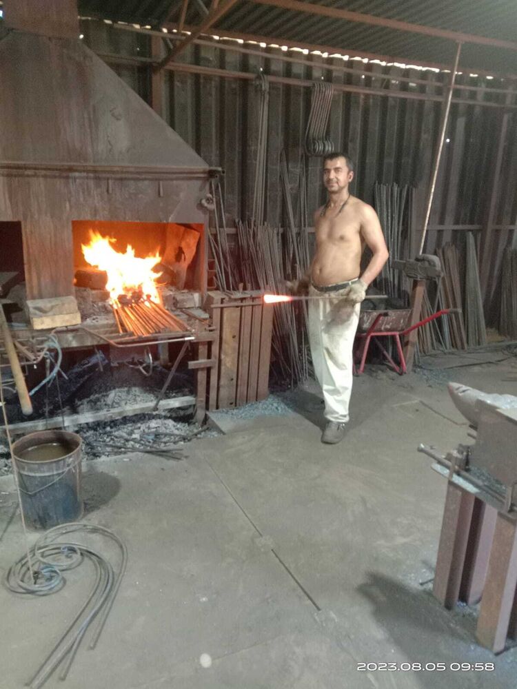  38127351  Nurik, 39 ,    