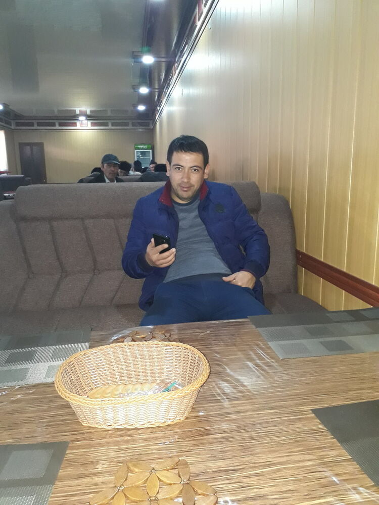  ,   Akbar, 35 ,   ,   , c 
