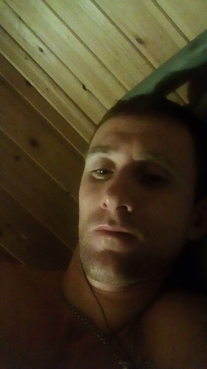  8810571  Wan, 44 ,    