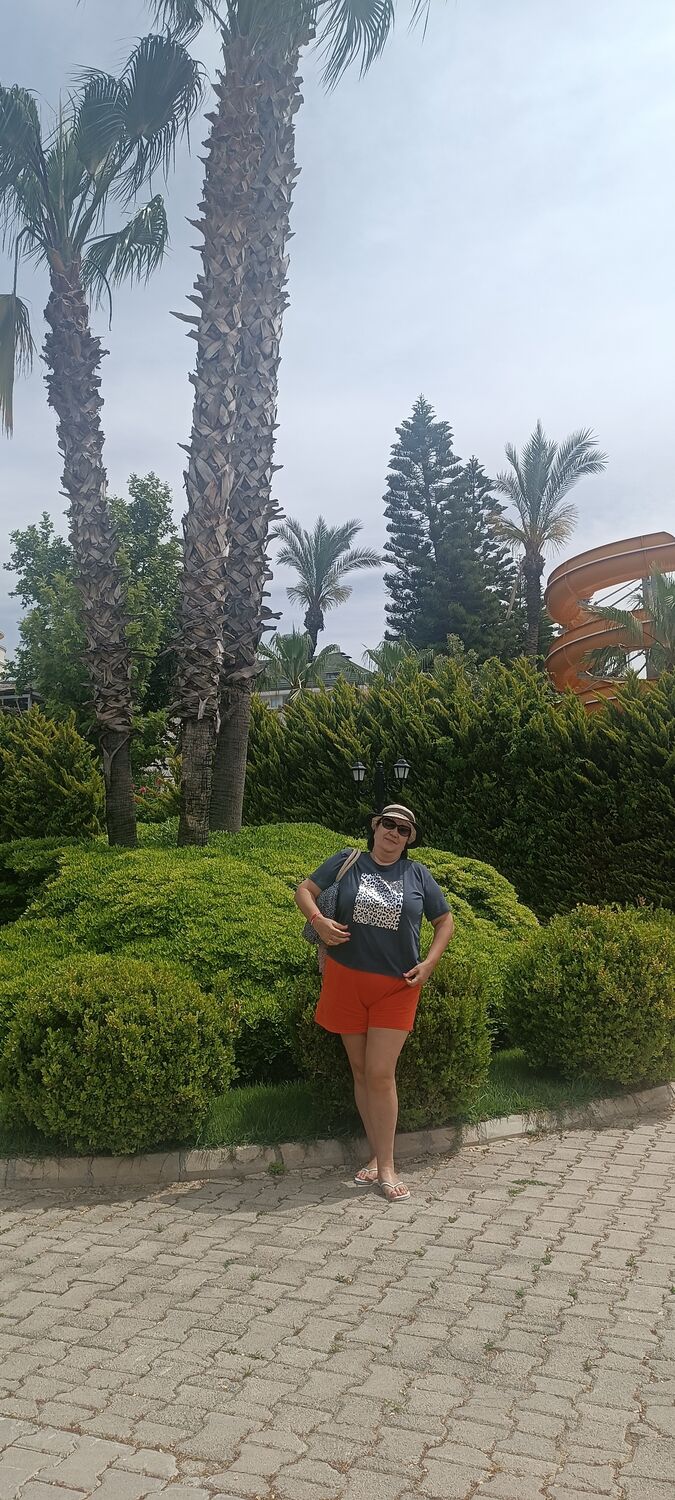  ,   Tatyana, 48 ,   ,   
