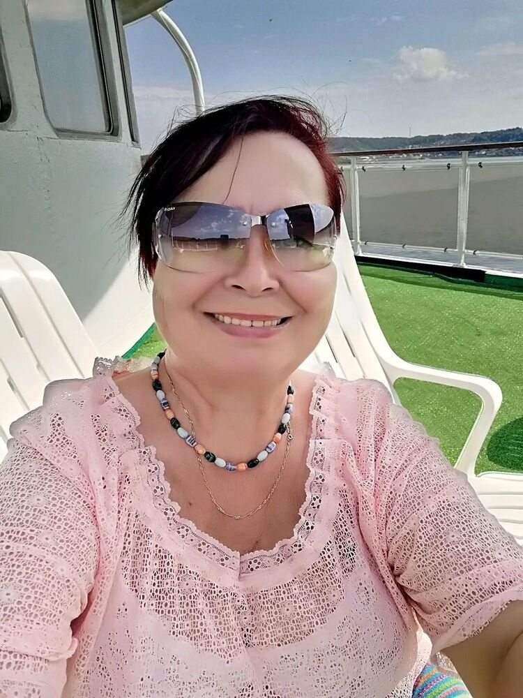  ,   Valentina, 60 ,   c 