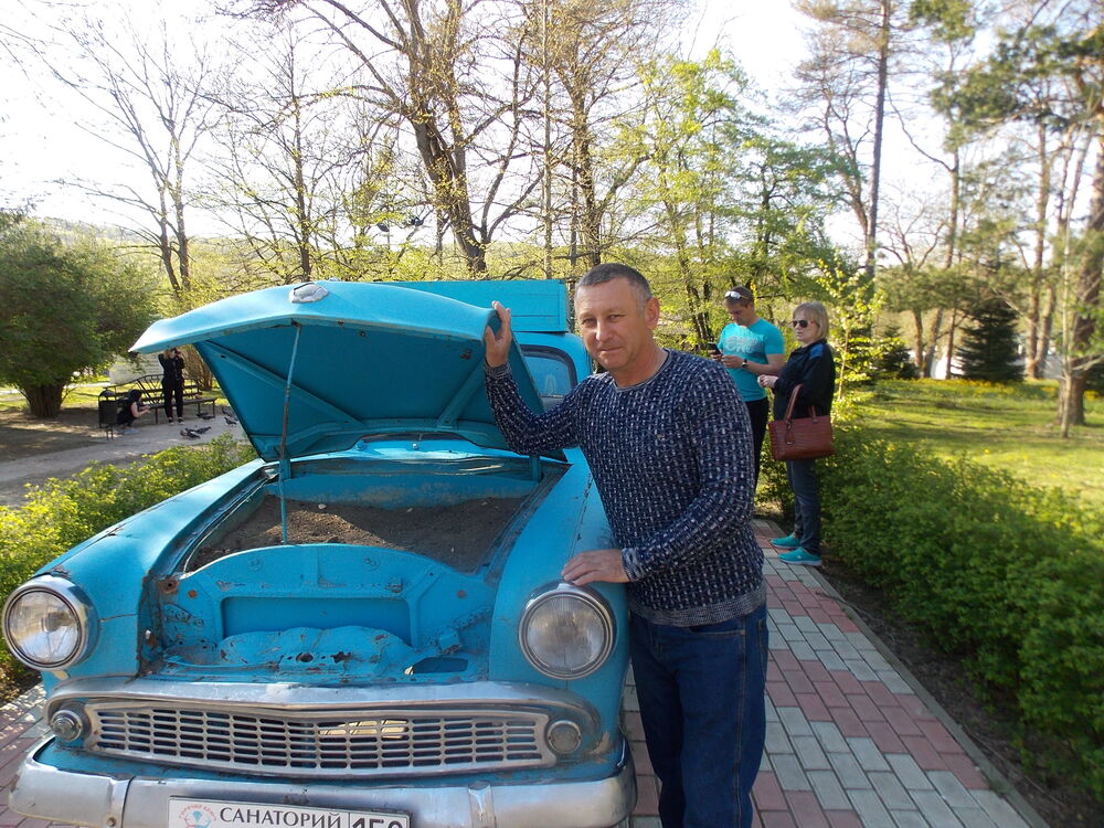  ,   Sandro, 62 ,   c 