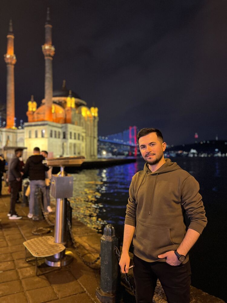  ,   Ali, 31 ,   ,   
