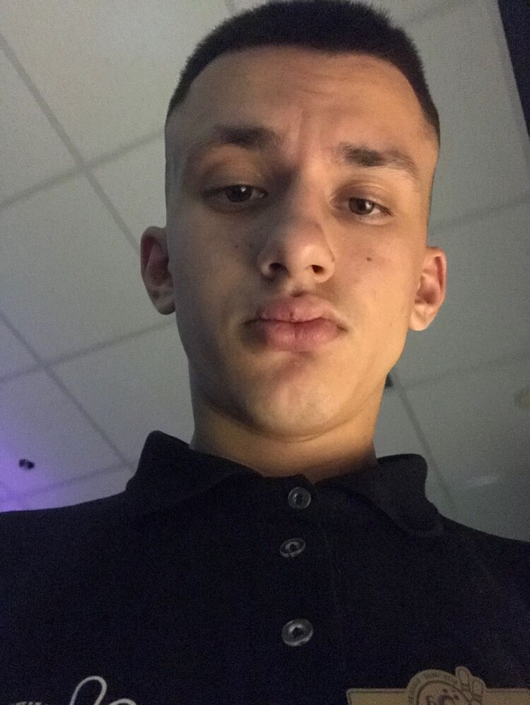  35378121  , 21 ,    