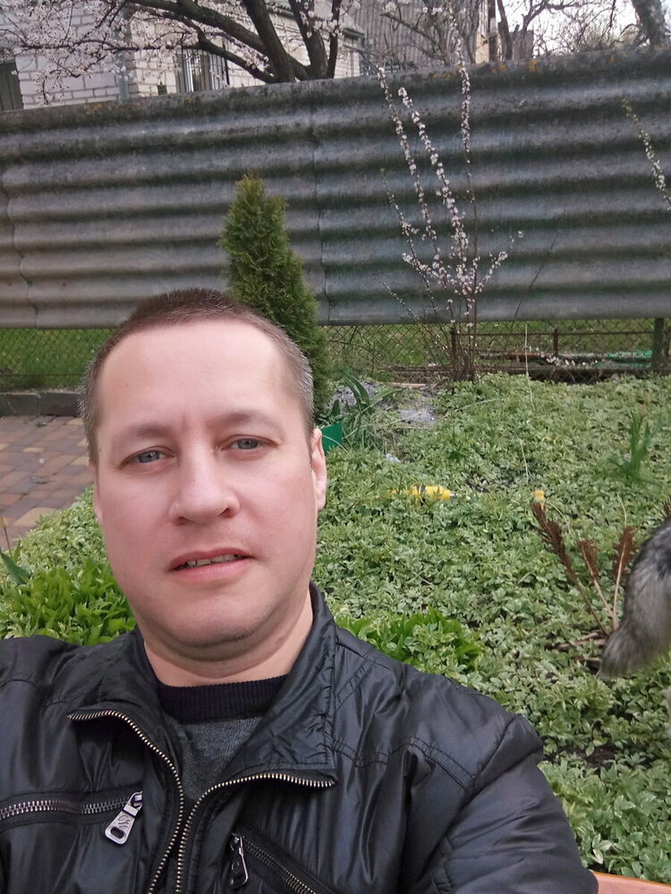  20195331  Oleg, 44 ,    