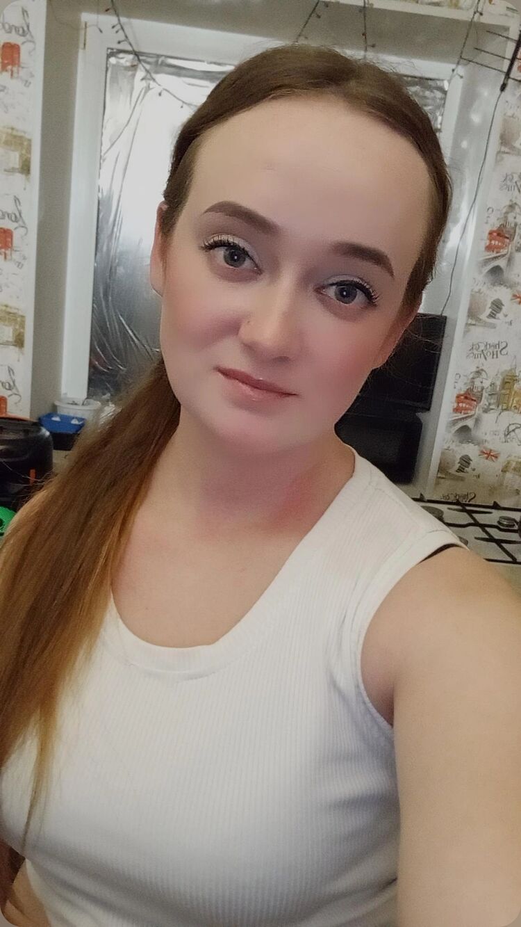  52547751  Anna, 30 ,    