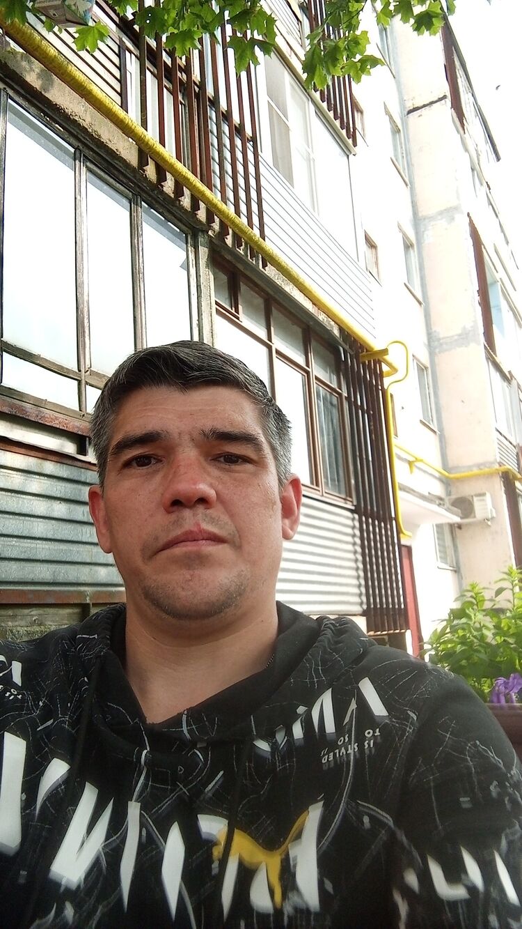  52929211  , 39 ,    