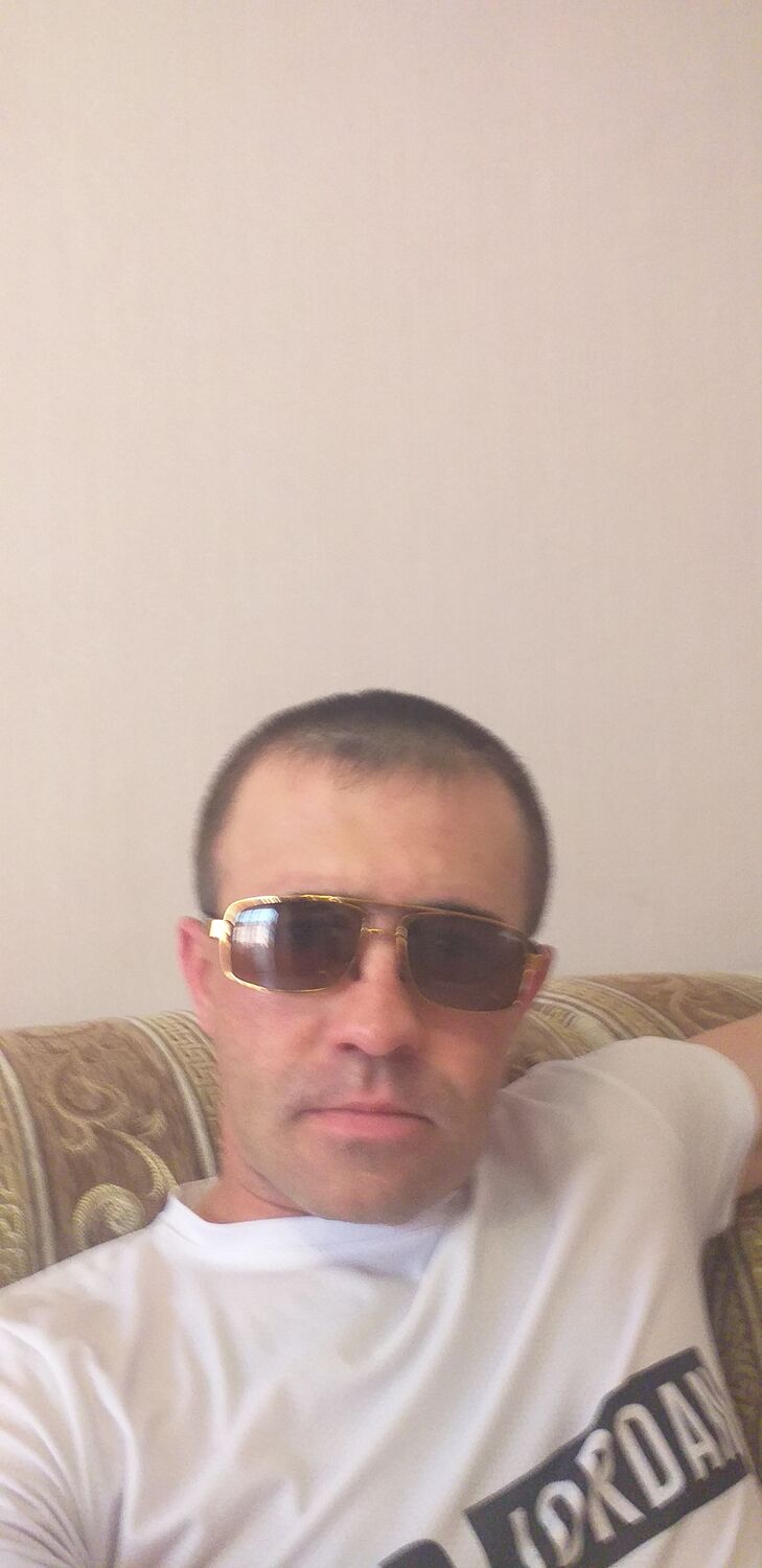  44450941  Alexandr, 38 ,    