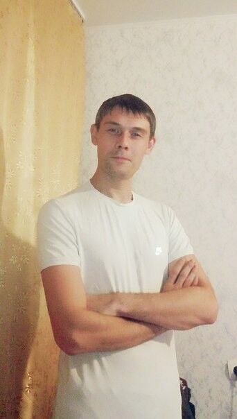  ,   Pavel, 44 ,   ,   , c 