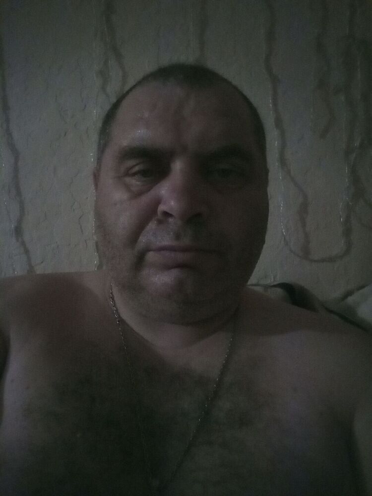  44438161  Serj, 45 ,    