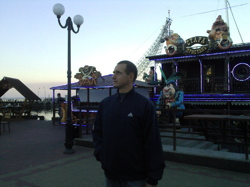  15362261  Dmitry, 46 ,    