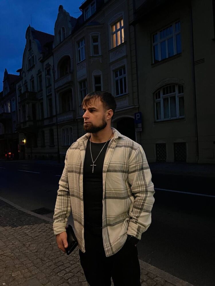  47931971  Valeriu, 29 ,    -
