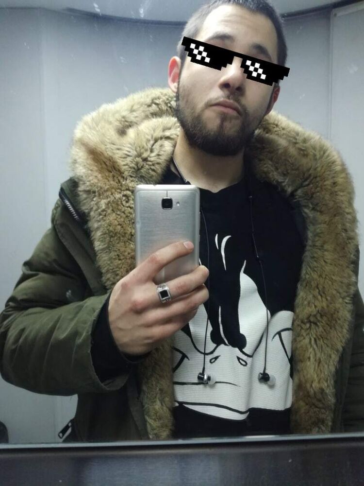  31350781  Denis, 26 ,    