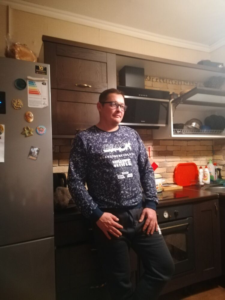  ,   Evgen, 42 ,   ,   , c 