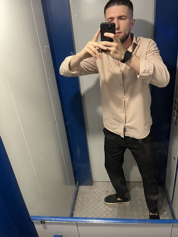  52601851  , 29 ,    