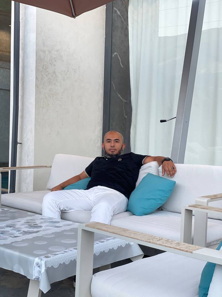  54106791  Malish, 40 ,    