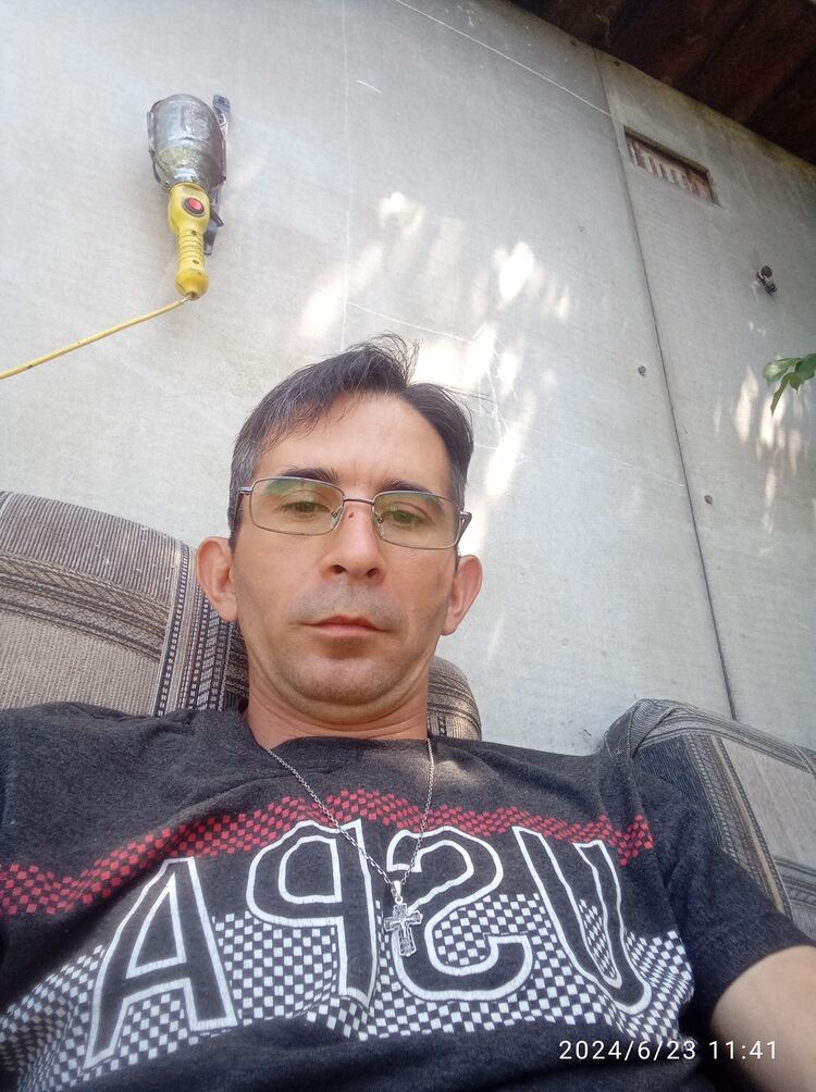  46485531  , 39 ,    