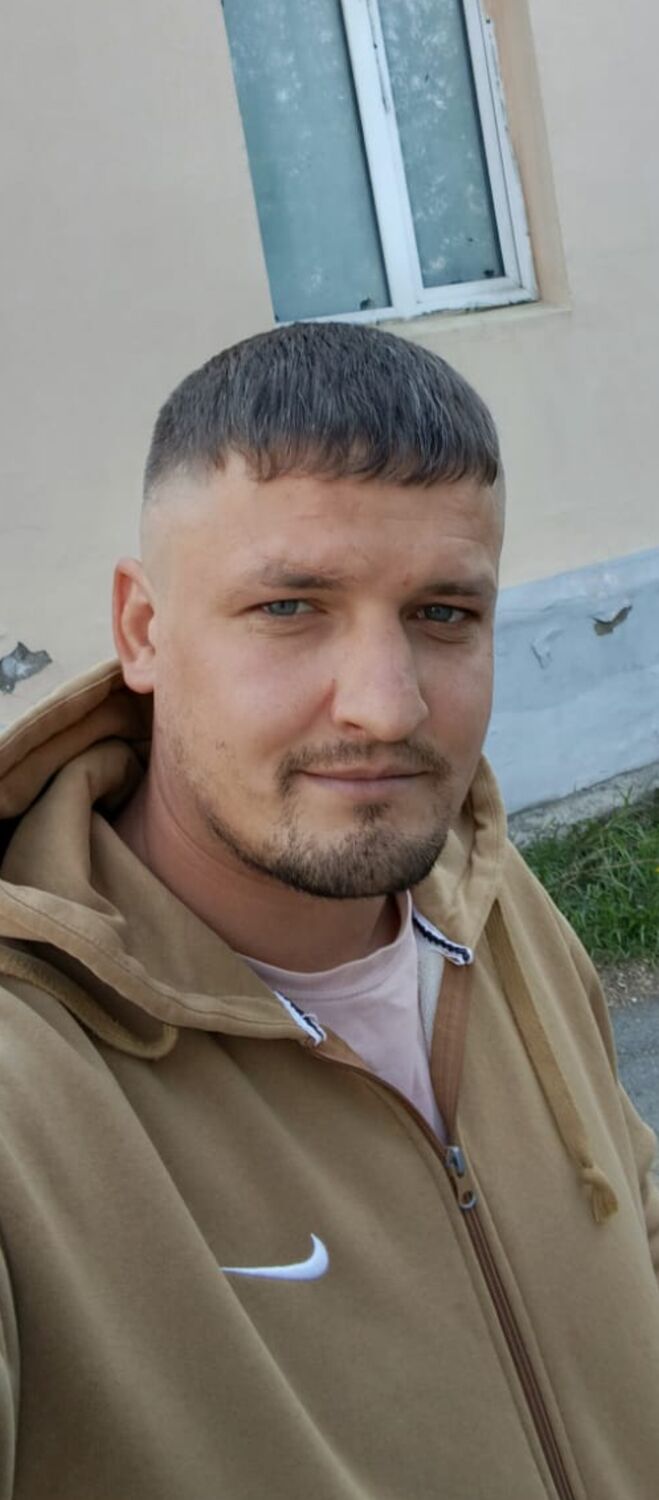  43160871  , 31 ,    
