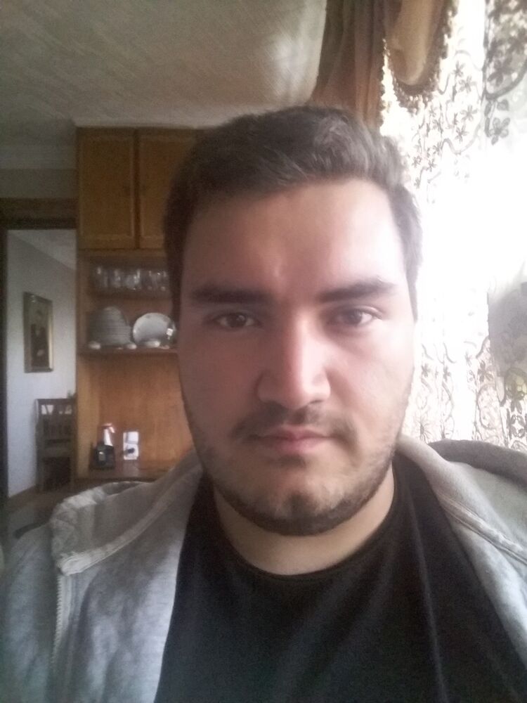  ,   Emin, 27 ,   