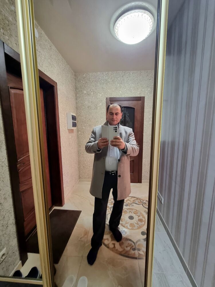  51849701  Oner, 40 ,     