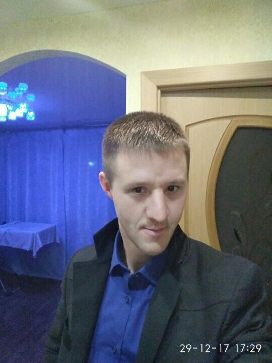  13949791  Igor, 44 ,     